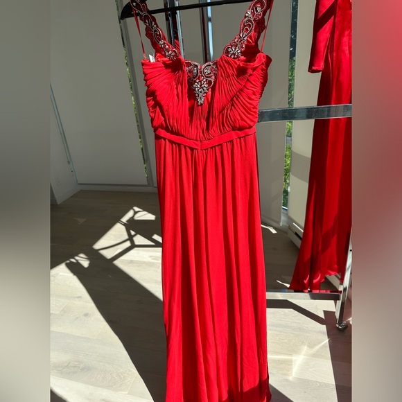 Designer Red Dress - Picture 2 of 2